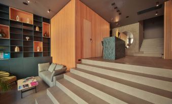 Boutique Hotel Shell