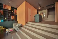 Boutique Hotel Shell Hotels in Бечичі