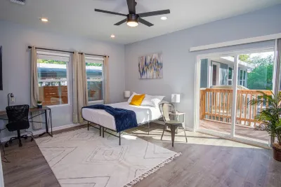 Spectacular Brand New 4Br2.5BA Near DT Riverwalk Hotels near H-E-B