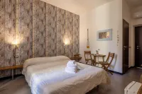 ポルタ・マリーナ のホテル