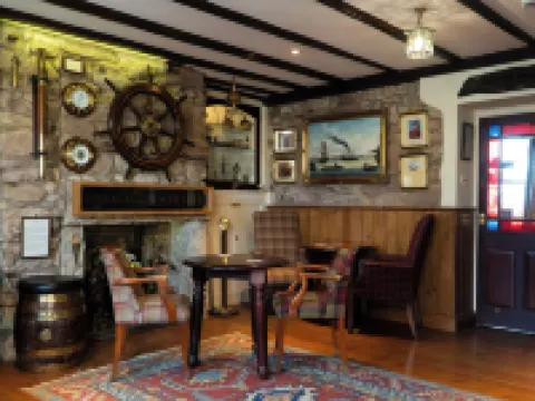 The Olde Ship Inn Hotels in Seahouses