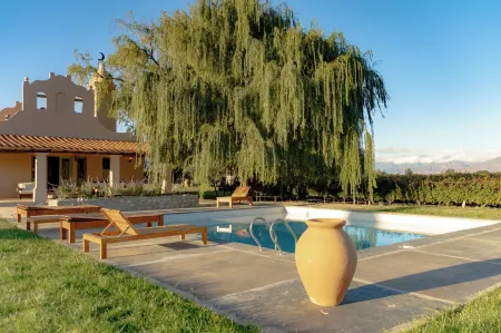 El Porvenir Wine Lodge