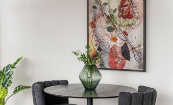 King Street Apartments by Urban Rest