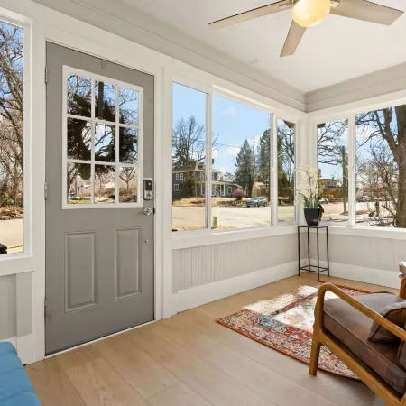 CSU Hideaway King Bd, Backyard Oasis, EV Charger