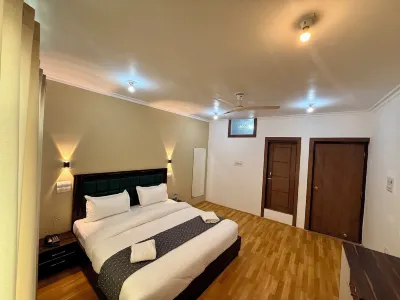Hotel Alif Stay
