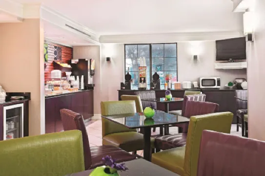 La Quinta Inn by Wyndham Champaign Отели рядом с достопримечательностью «Парк Хессел»