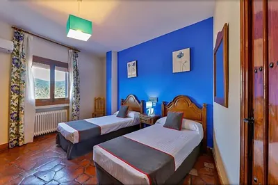 Hostal Alfonso XI فنادق في Guadalupe