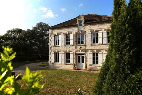 Les Rêves de Flamboin Hotel di Provins