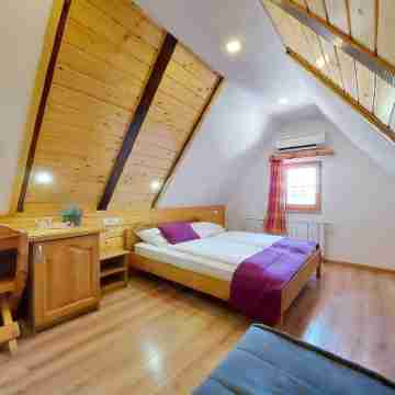 Plitvice Ethno House Rooms