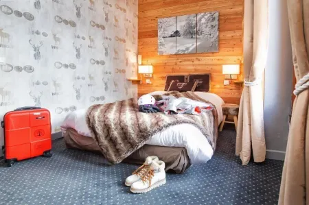 Alpina Lodge Vanoise ex Hotel du Soleil Отели в г. Терминьон