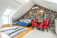 Apartments Adriatic - Split Stobrec Hotels near Stablo