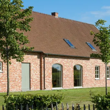 Peer Villa with Garden