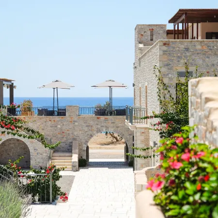 Margo Beach Hotel