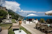 Villa Panorama - Garden Overlooking the Sea and Sauna