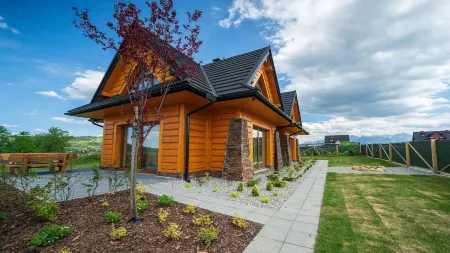 Kaniówka, Sun & Snow