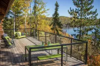 Beautiful Log Cabin on Saganaga Lake - Chalets