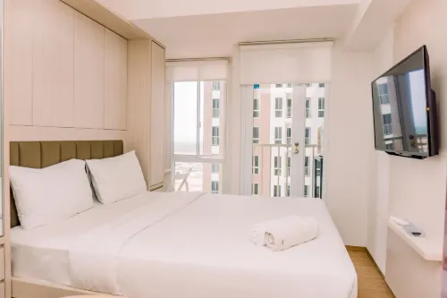 Simply Look and Comfy Studio at Tokyo Riverside Pik 2 Apartment - 2-Star