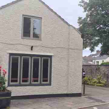 1 Bed Flat - Sleeps 2 - Parking - Wifi Hotel Exterior