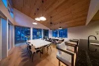 ดิมู โดย ดิฮาคุบาคอลเลคชัน