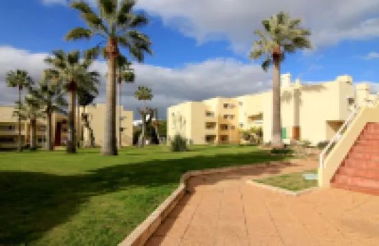 Parque Mourabel, Oásis Village & Pé do Lago