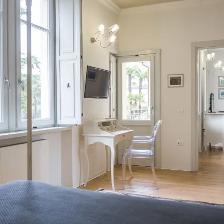 Villa Italia Luxury Suites and Apartments