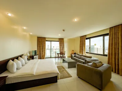 Black Diamond Hotel Отели в г. Виктория Айленд