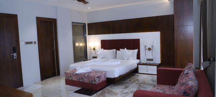 โรงแรมรอยัลคลาส โรงแรมในกวาลิออร์