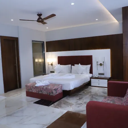 The Royal Class Hotel