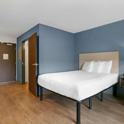 Extended Stay America Suites - Providence Hotel dekat Stadion Brown