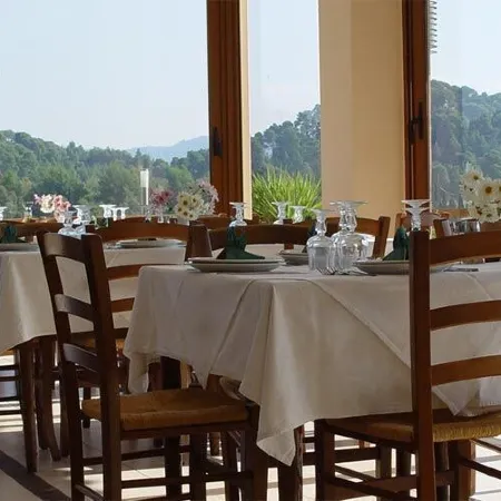 Neda Hotel