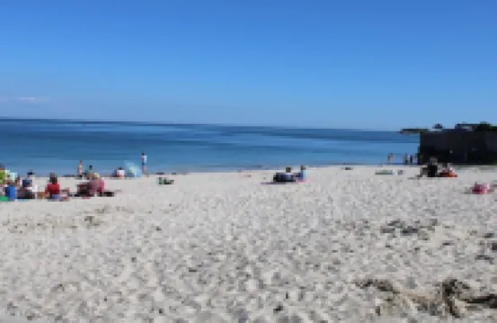 "Les Flots" - 10p - Beach direct access - parking (3 cars)