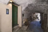 Maison la Saxe Hotels in Courmayeur