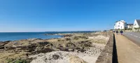 Beautiful renovated apartment with side sea view on the Corniche in Concarneau