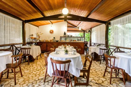 Pousada O Casarão Отели рядом с достопримечательностью «Ilha da Saudade»