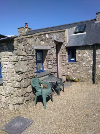 Birch cottage, Treleidir Holiday Cottage, near coastpath and beaches
