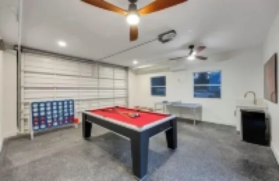 Family Escape in Fort Myers with Pool – Near Downtown and Beaches