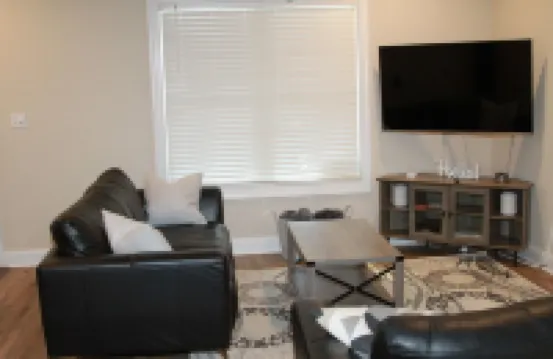 Cute Place 2yrs old near 2 Ski resorts, Many Wineries/Breweries, BR Parkway, .