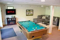 Waterfront Peninsula Escape Cabin