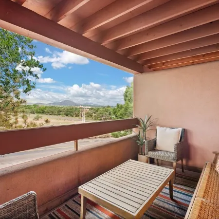 Vista Serenity: Cozy Kiva, mountain views, 3 minutes from downtown