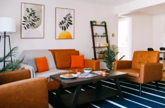 Charming Escape with High-End Kitchen and Cozy Living Area - Inviting Retreat Hotels near O'Hare International Airport