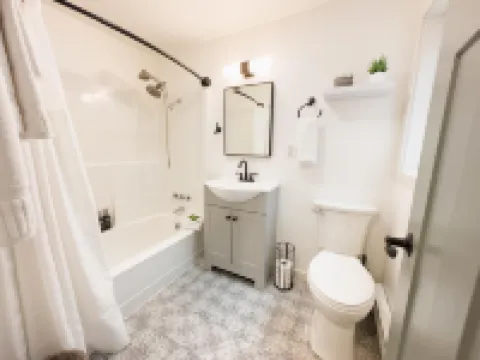 Cozy Mountain Hideaway with Deck and Gas Fireplace - Charming Retreat