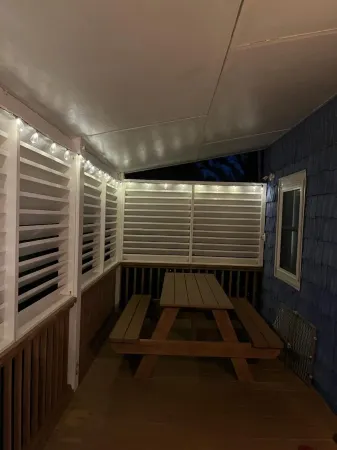 Ocean View and Game Room - Charming Family Haven Отели в г. Эмералд Айл