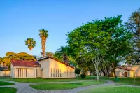 Kadoma Hotel & Conference Centre Hotels in 