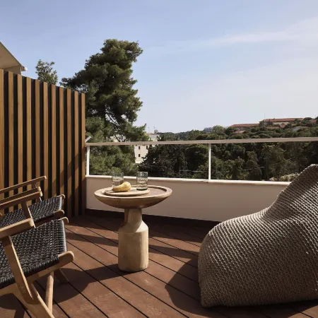 Cama Luxury Suites Kavouri Отели рядом с достопримечательностью «Пляж Астир»