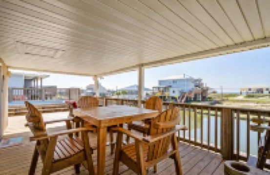 Stunning Gulf Views and Private Pool - Charming Waterfront Retreat 多芬島酒店