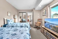 Ocean View and Close Beach Access - Beautiful Coastal Retreat