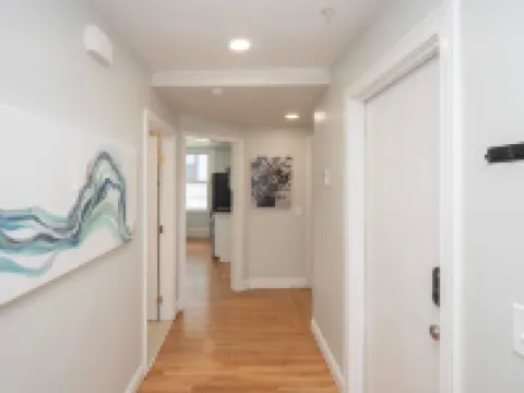 Cozy College Hill Retreat with Stylish Living - Charming Getaway