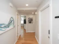 Cozy and Stylish Retreat with Full Kitchen - Charming College Hill Oasis Hotels in Providence