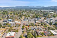 Charming Craftsman Home with Spacious Layout - Cozy Retreat