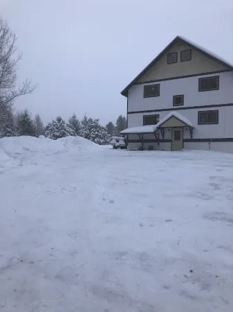 Alpine Horn Unit 1 ~ Your adventure base camp!